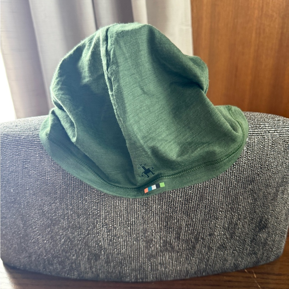 Smartwool skull cap green. Worn one time
